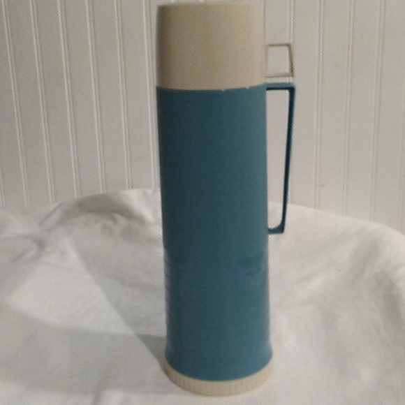 SALE Bundle Of New Beverage Warmer & GUC Thermos - Picture 7 of 13